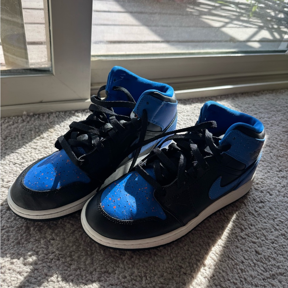 Air Jordan 1 Mid SE
